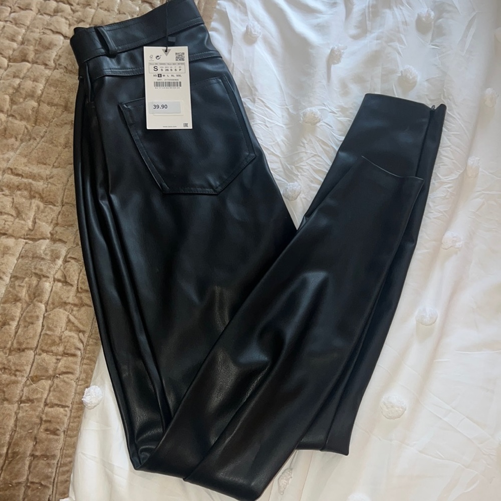 NWT Zara leather legging